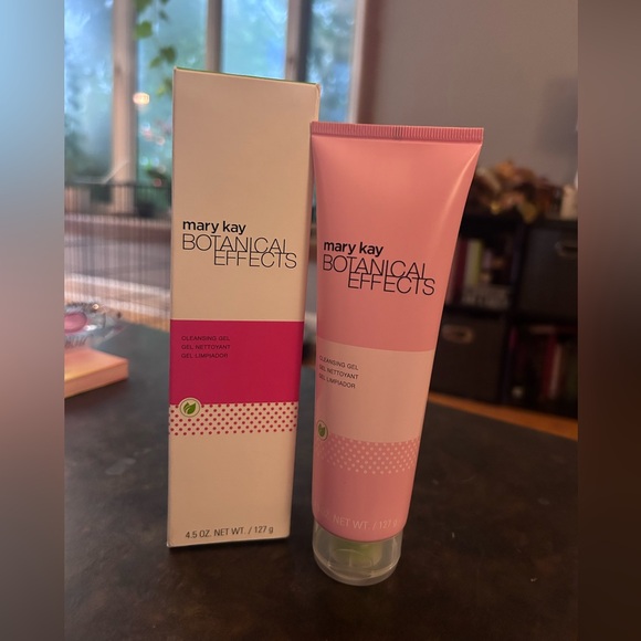 Mary Kay Botanical Effects Cleansing Gel - Picture 1 of 1